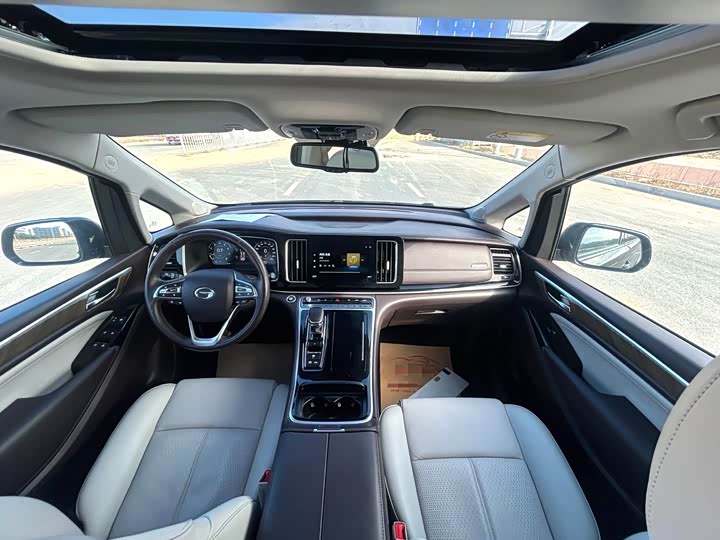 Фото 6 - GAC Trumpchi M8