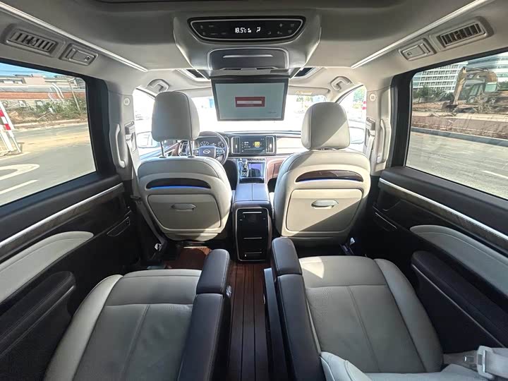 Фото 7 - GAC Trumpchi M8