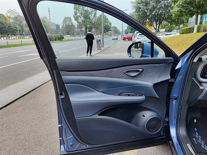 Фото 6 - BYD Sea Lion 07 DM-i Hybrid