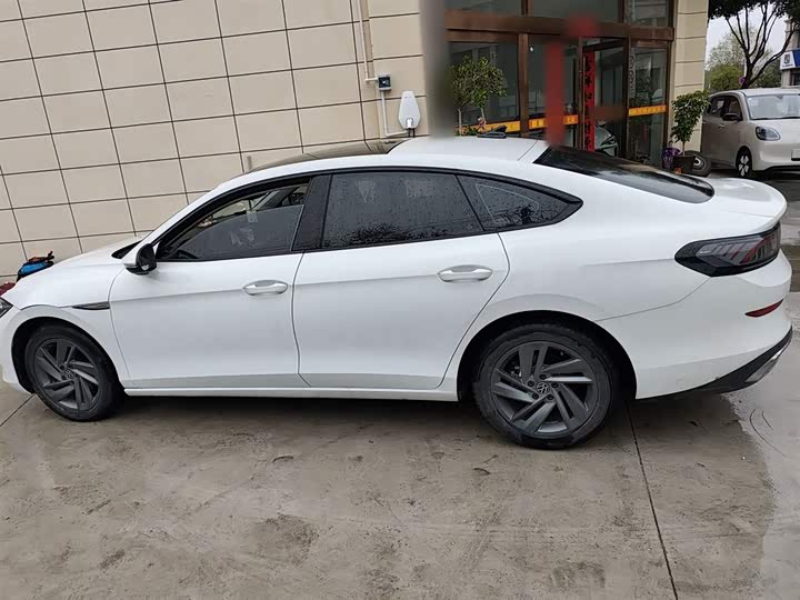 Фото 5 - Volkswagen Lamando L