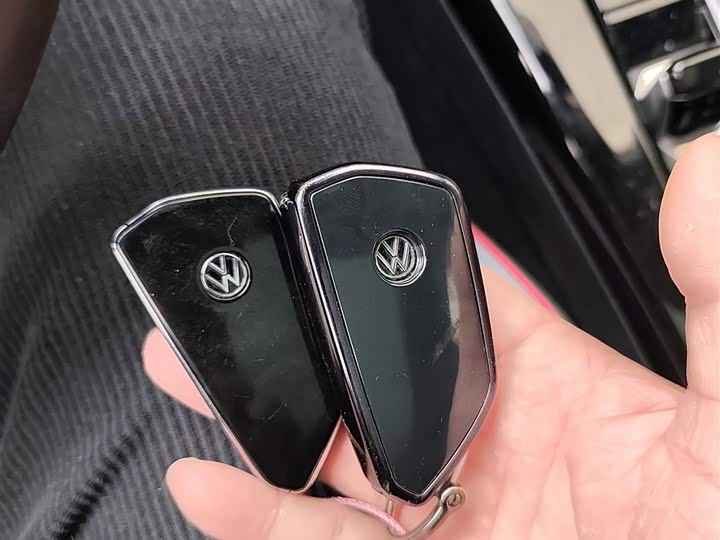 Фото 9 - Volkswagen Lamando L