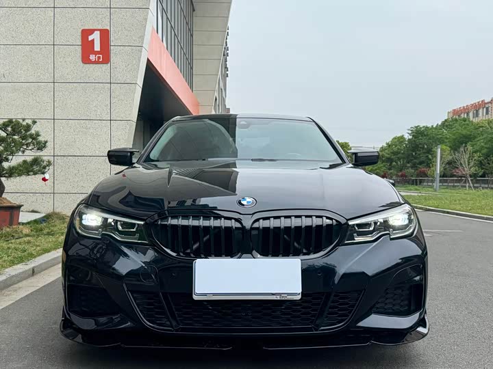 Фото 2 - BMW 3 Series