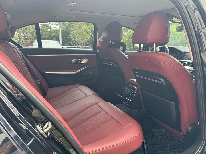 Фото 9 - BMW 3 Series