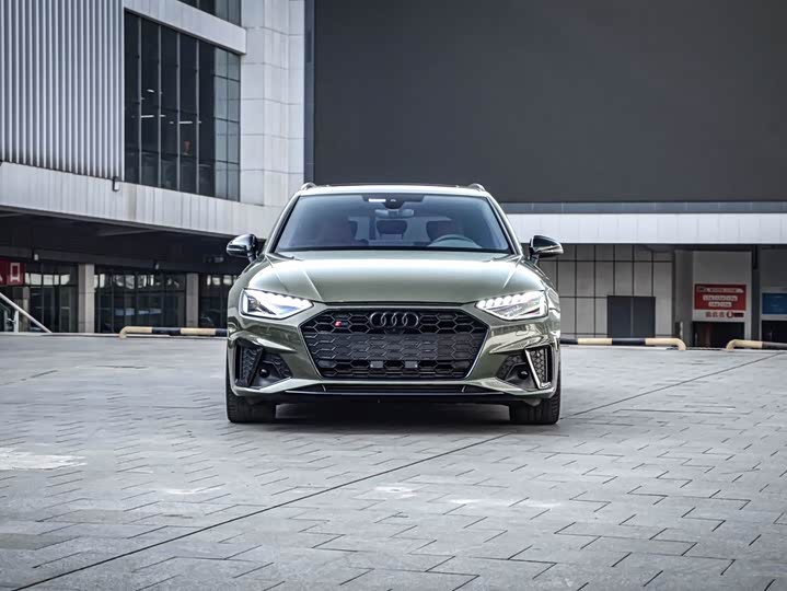 Фото 3 - Audi S4