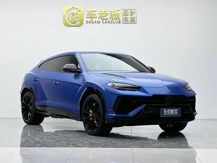 Фото 3 - Lamborghini Urus