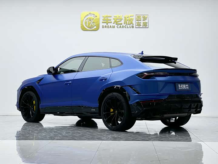 Фото 6 - Lamborghini Urus