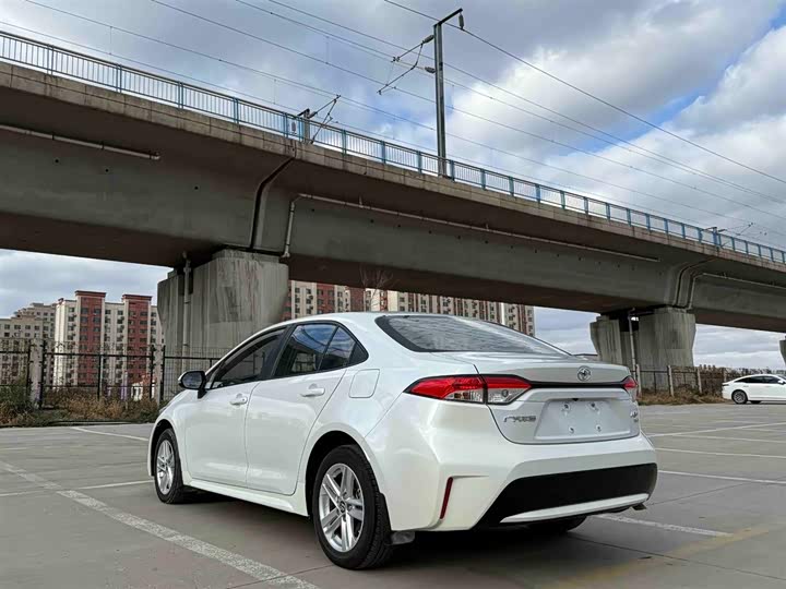 Фото 3 - Toyota Levin