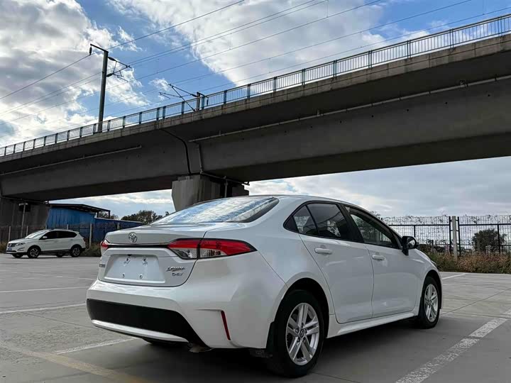 Фото 5 - Toyota Levin