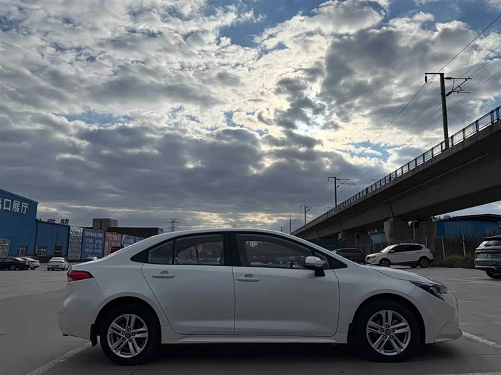 Фото 6 - Toyota Levin