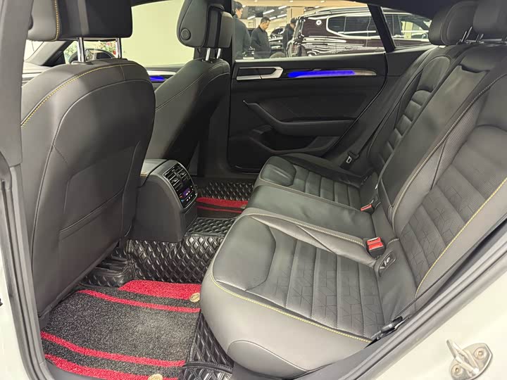 Фото 7 - Volkswagen CC