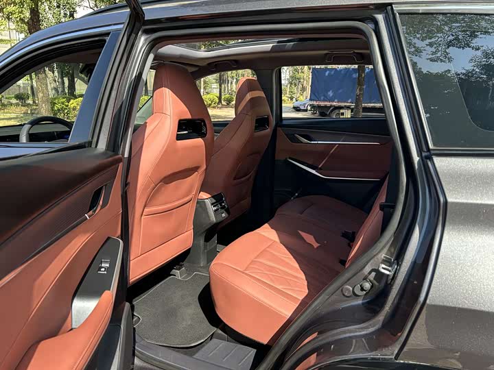 Фото 7 - Changan CS75 Plus