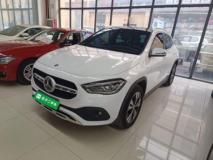 Фото 1 - Mercedes-Benz GLA-Class