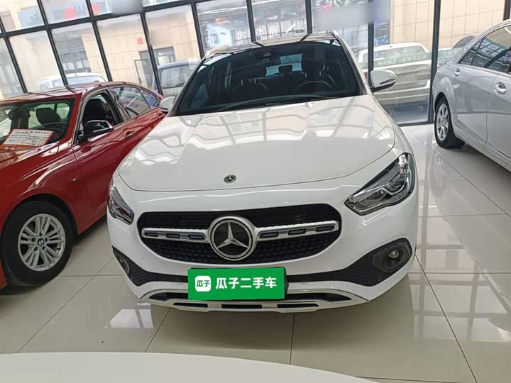 Фото 3 - Mercedes-Benz GLA-Class