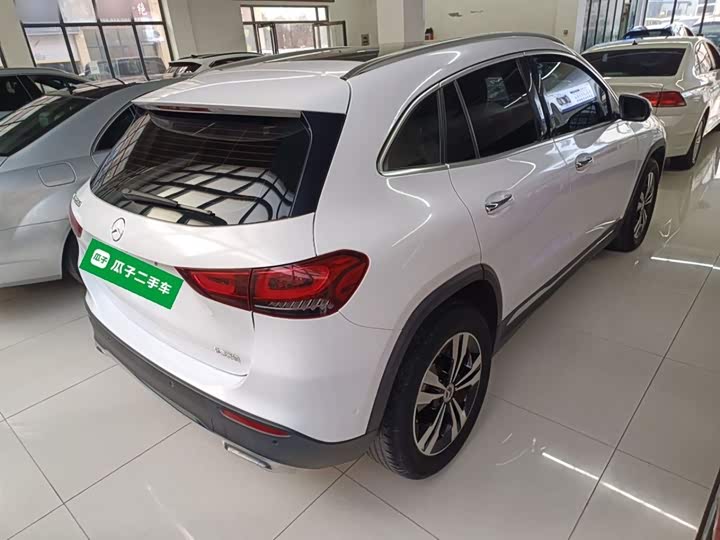 Фото 7 - Mercedes-Benz GLA-Class