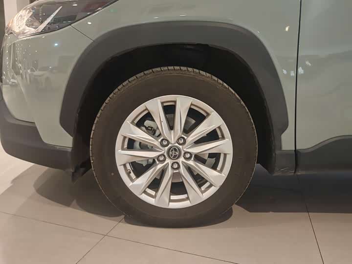 Фото 4 - Toyota Corolla Cross