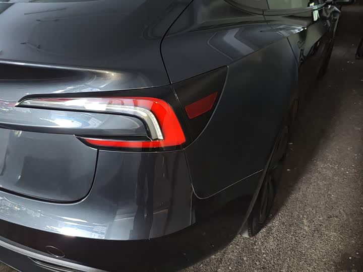 Фото 8 - Tesla Model 3