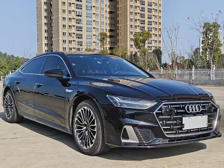 Фото 3 - Audi A7L