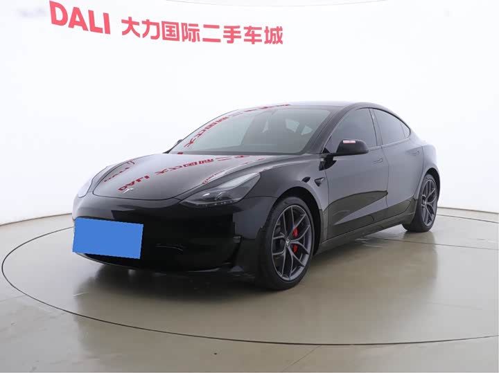 Фото 1 - Tesla Model 3