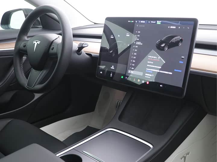 Фото 8 - Tesla Model 3