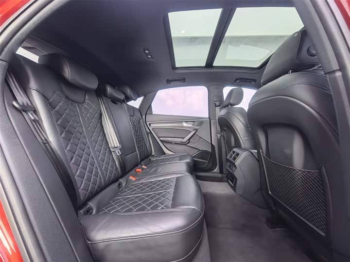 Фото 8 - Audi Q5L Sportback