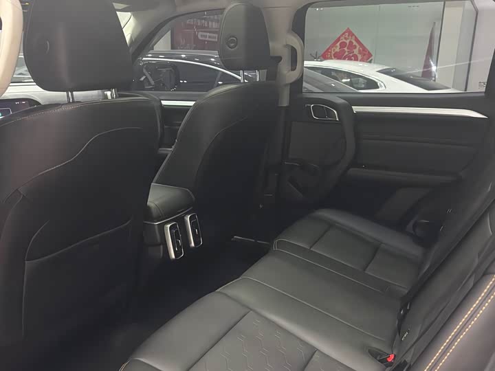 Фото 8 - Haval Dargo