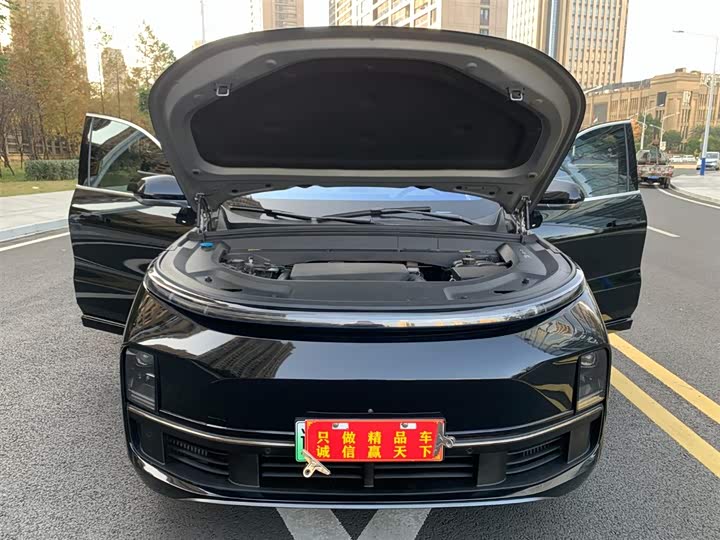 Фото 2 - LiXiang L9