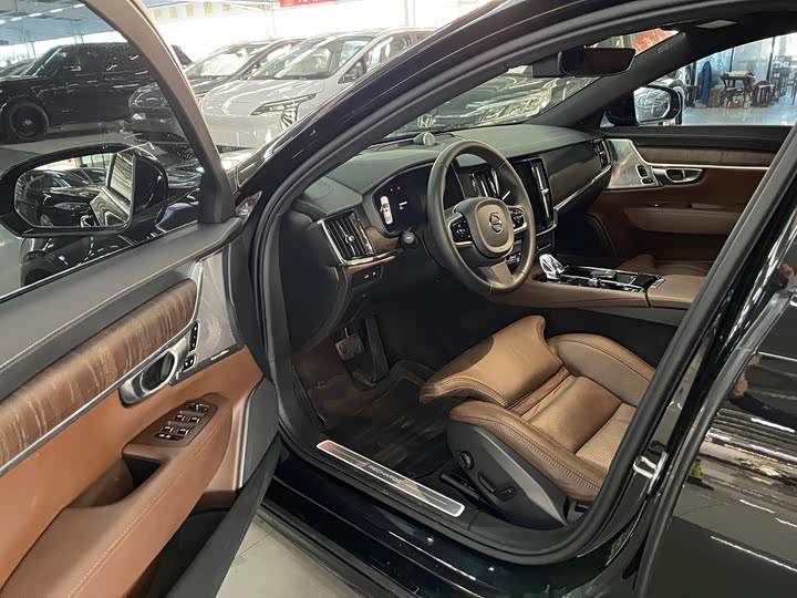 Фото 8 - Volvo S90 Hybrid