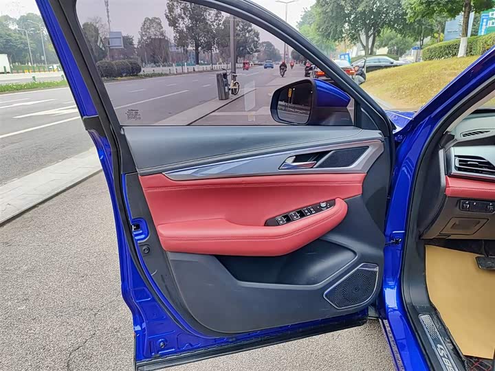 Фото 6 - Changan CS85 Coupe