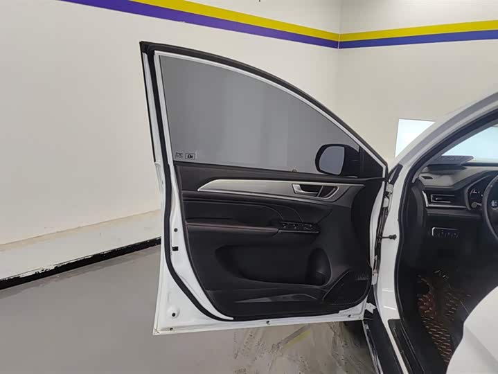 Фото 7 - Haval M6