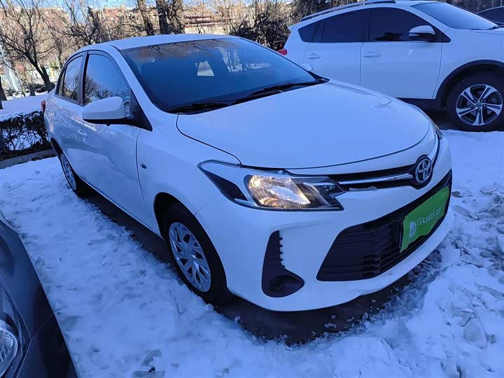 Фото 4 - Toyota Vios