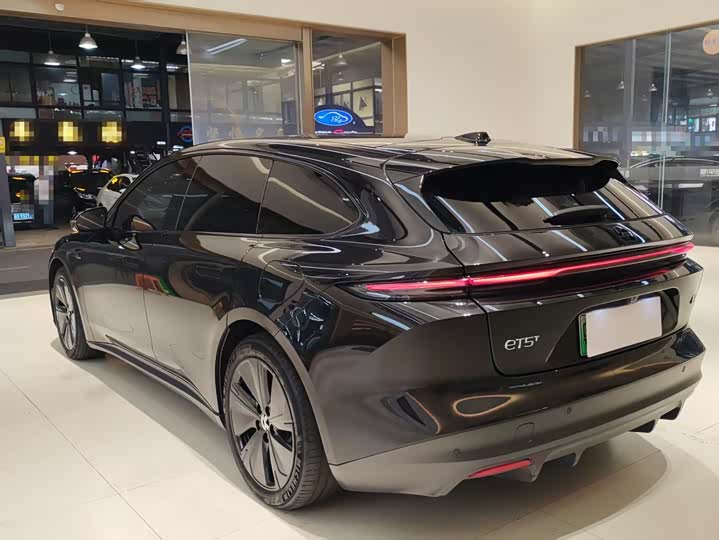 Фото 5 - Nio ET5T