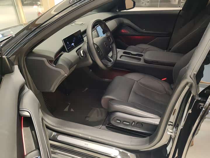 Фото 8 - Nio ET5T