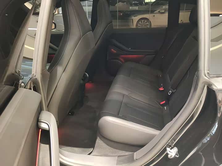 Фото 9 - Nio ET5T