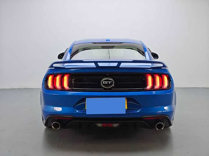 Фото 4 - Ford Mustang