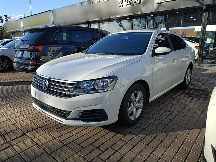 Фото 2 - Volkswagen Lavida