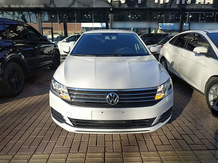 Фото 3 - Volkswagen Lavida