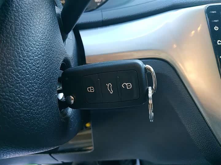 Фото 9 - Volkswagen Lavida