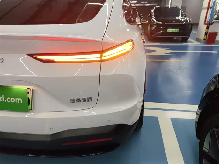 Фото 8 - Nio Onvo L60