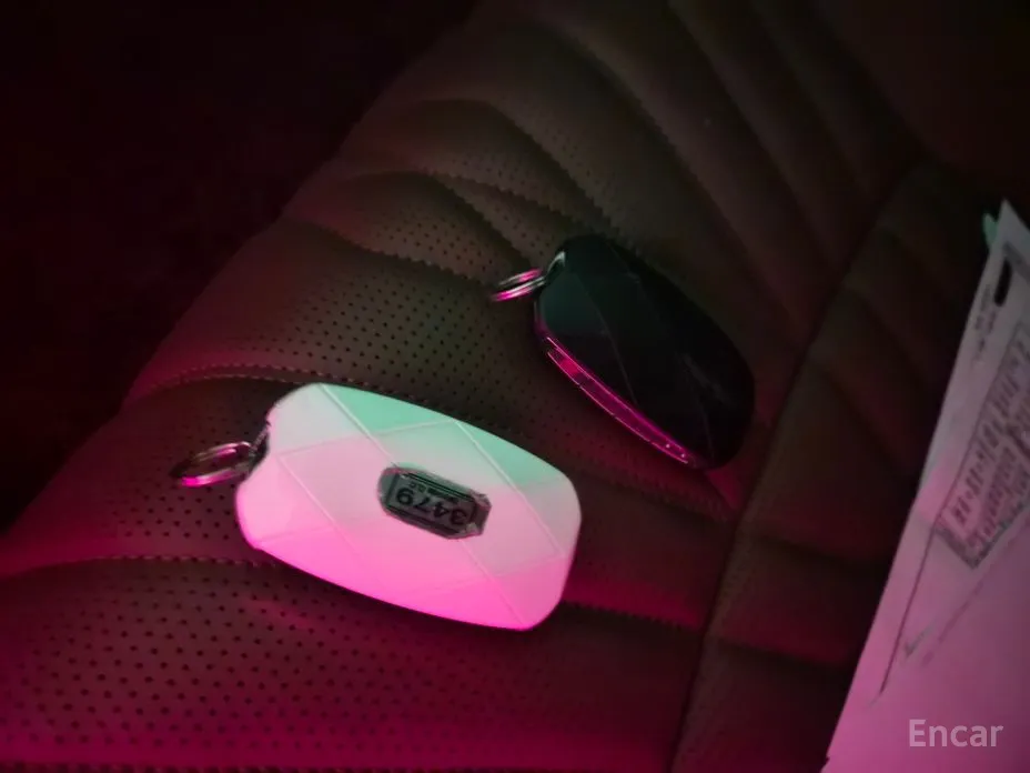 Фото 11 - Genesis G90