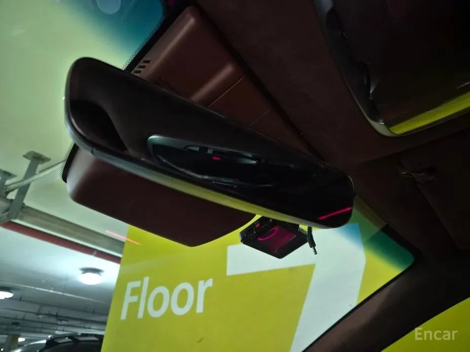 Фото 8 - Genesis G90