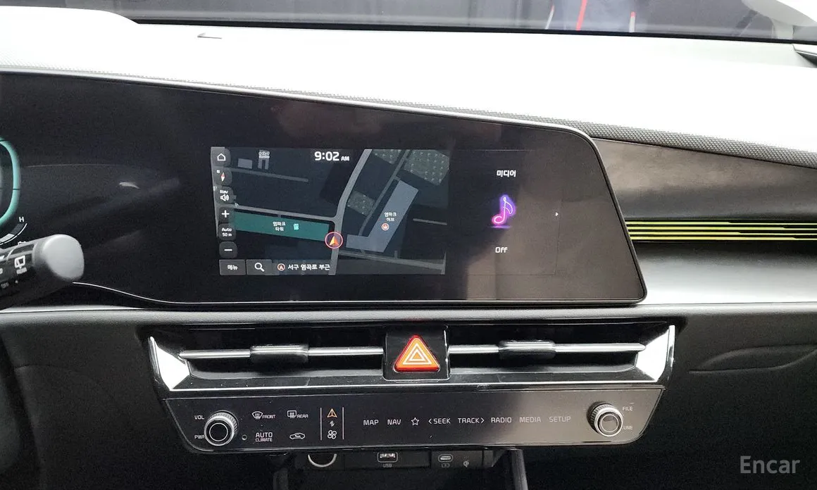 Фото 14 - Kia Niro