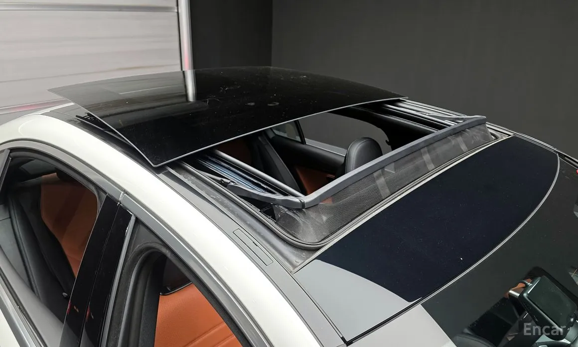 Фото 19 - Mercedes-Benz C-Class