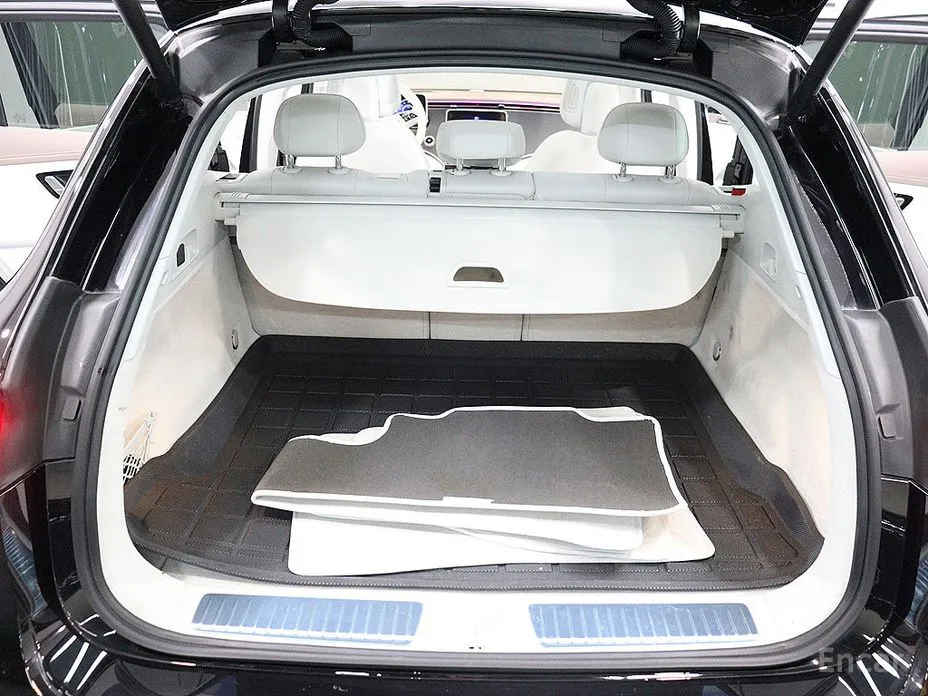 Фото 5 - Mercedes-Benz EQE