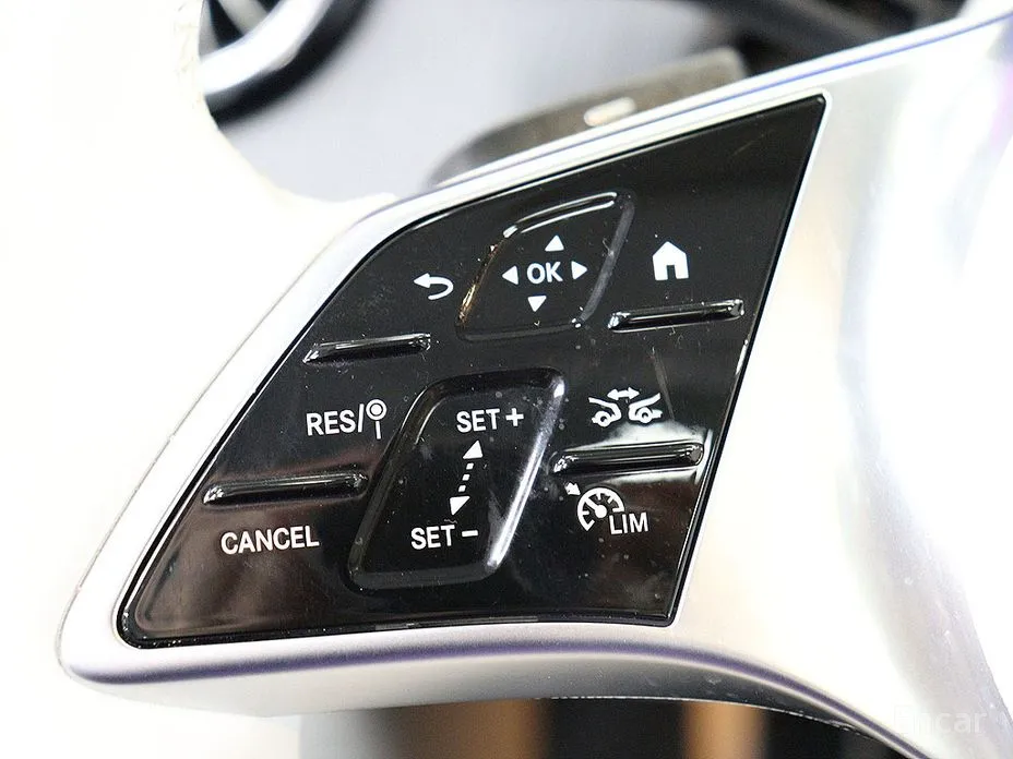 Фото 9 - Mercedes-Benz EQE