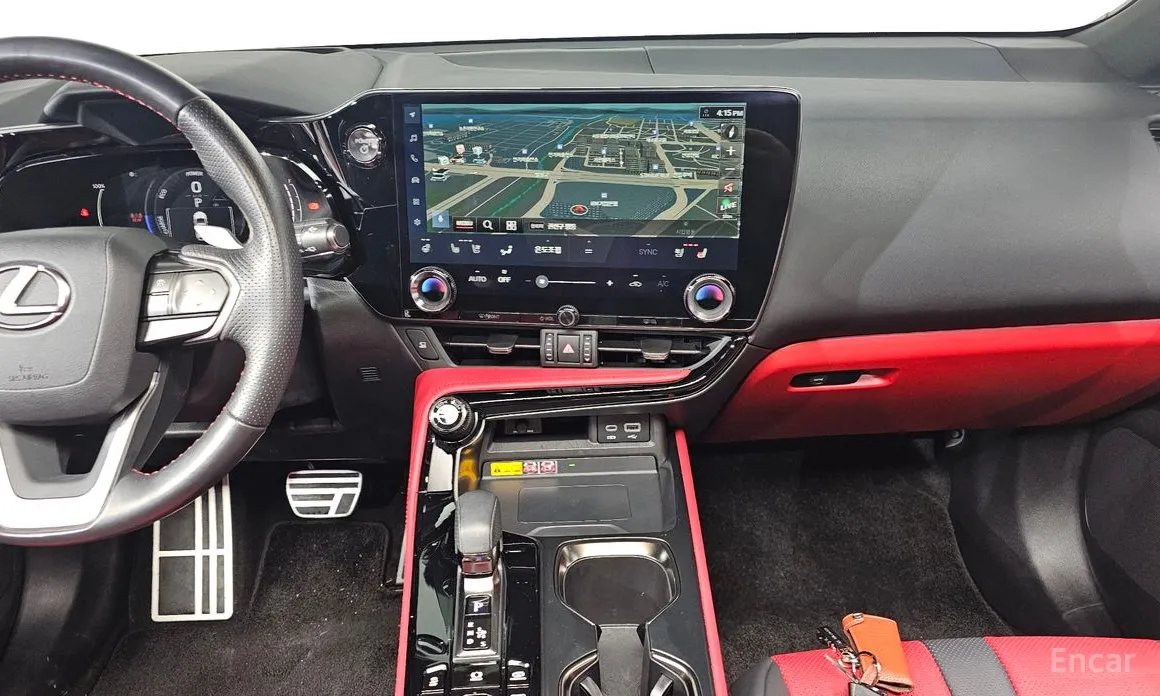 Фото 14 - Lexus NX