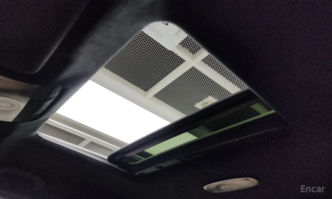 Фото 18 - Mercedes-Benz G-Class