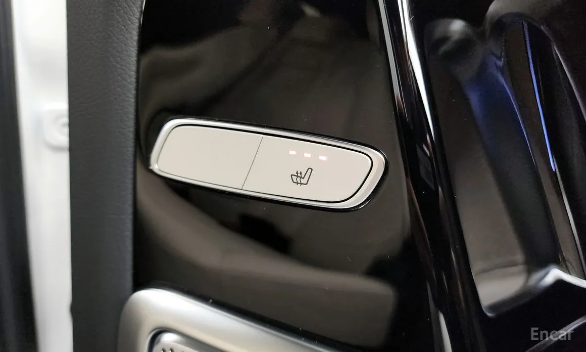 Фото 19 - Mercedes-Benz G-Class