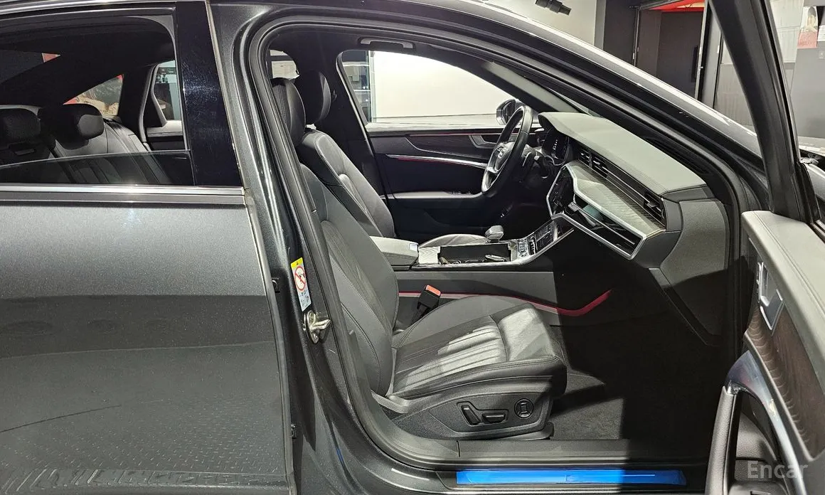 Фото 10 - Audi A6