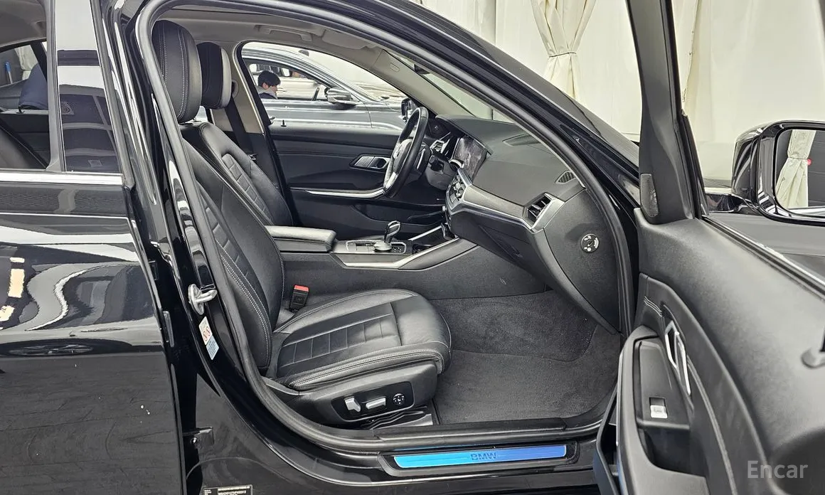 Фото 11 - BMW 3 Series