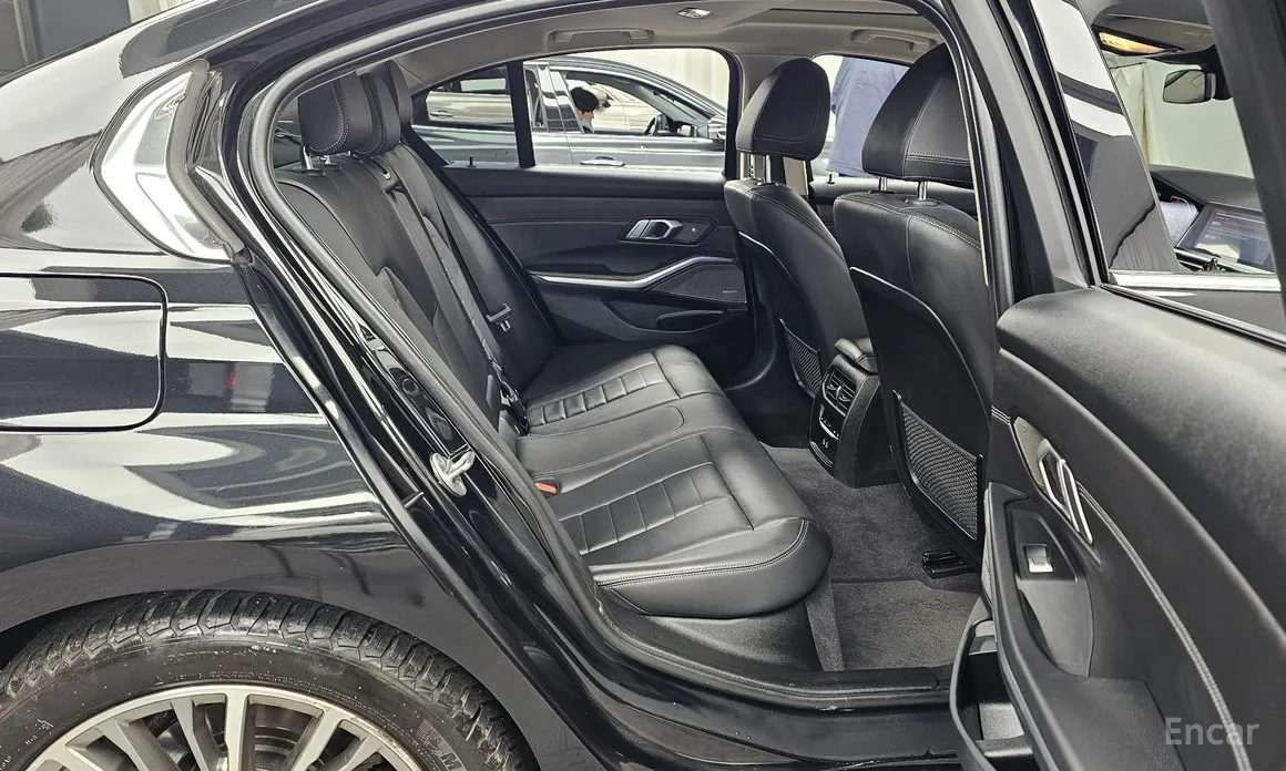 Фото 12 - BMW 3 Series